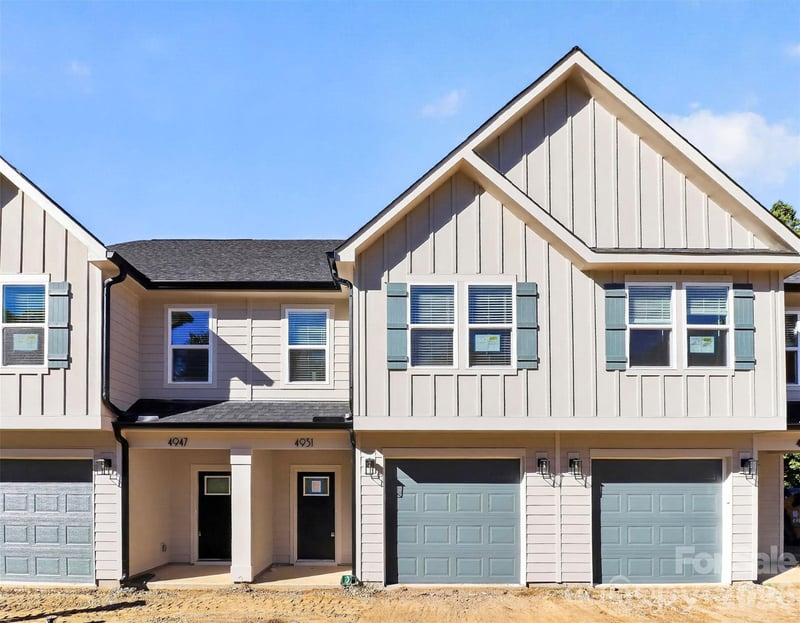 4951 Curtiswood Drive, Charlotte, NC - 3 beds, 2.5 baths, 1,650 sqft - $349,000