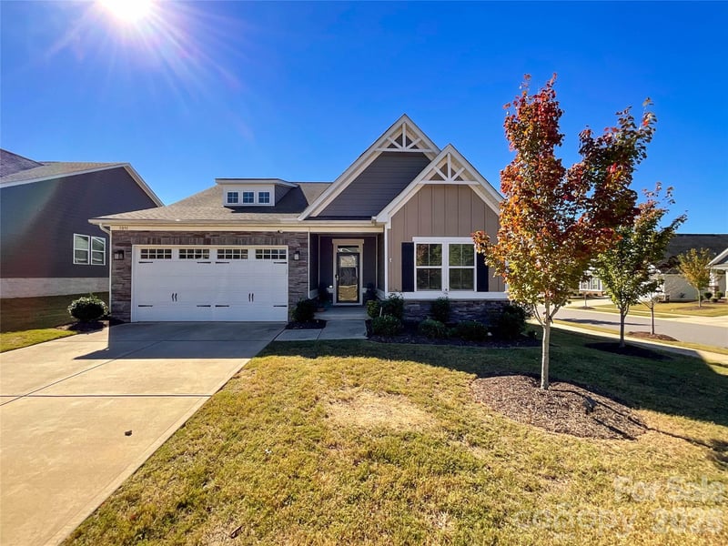 5091 Summer Surprise Lane, Charlotte, NC - 3 beds, 2 baths, 1,615 sqft - $399,900
