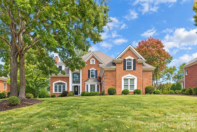 10520 Old Wayside Road, Charlotte, NC - 5 beds, 3.5 baths, 4,676 sqft - $1,499,999