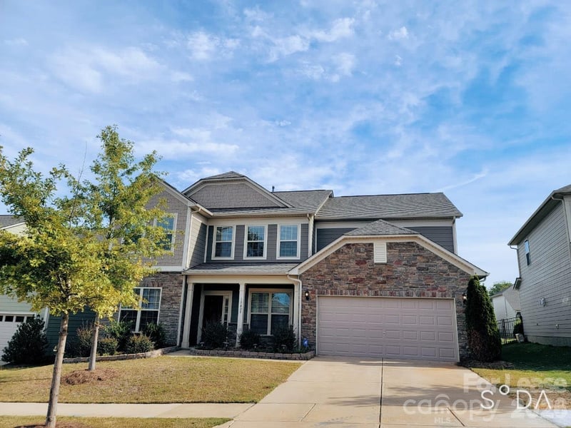 10429 Honeyfur Court, Charlotte, NC - 5 beds, 4 baths - $3,050/mo
