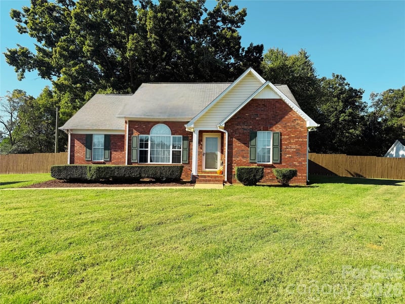 1915 Gables Drive, Monroe, NC - 3 beds, 2 baths, 1,316 sqft - $350,000