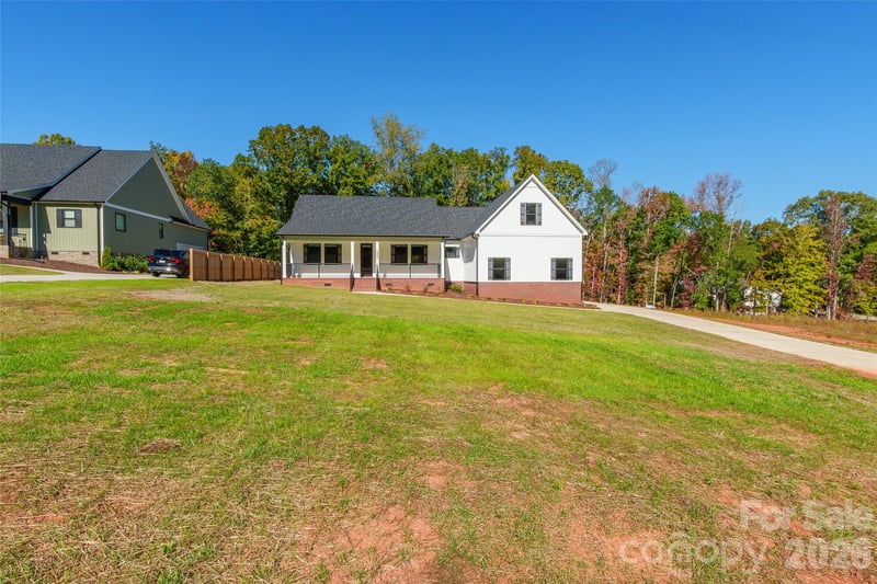 2208 University Drive, Lancaster, SC - 4 beds, 2.5 baths, 2,308 sqft - $500,000