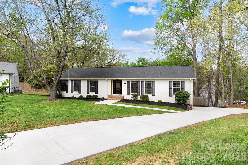 100 Chadmore Drive, Charlotte, NC - 4 beds, 3 baths, 2,557 sqft - $4,000/mo
