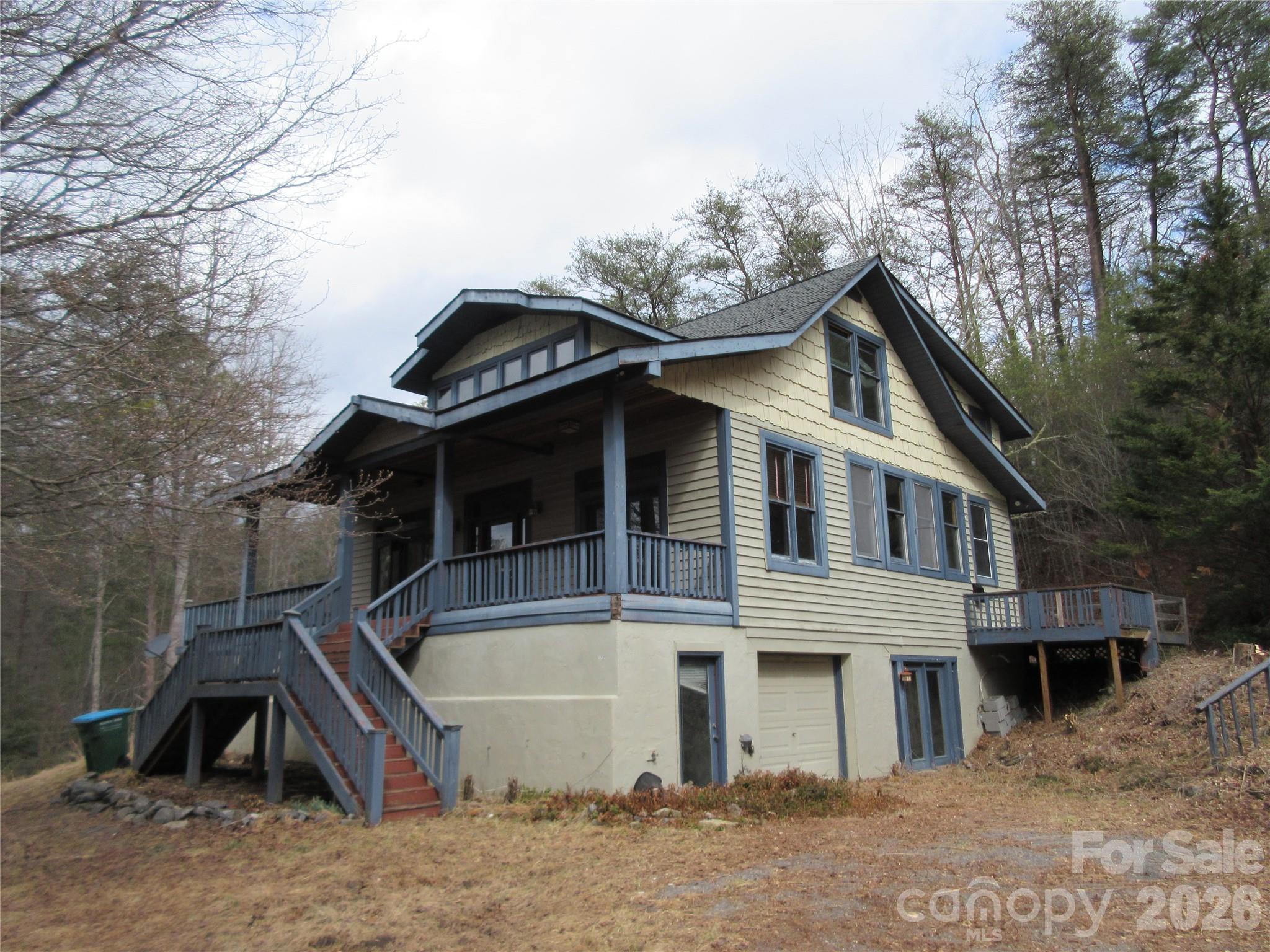 373 Shumont Rd, Black Mountain, NC 28711. property listing photo