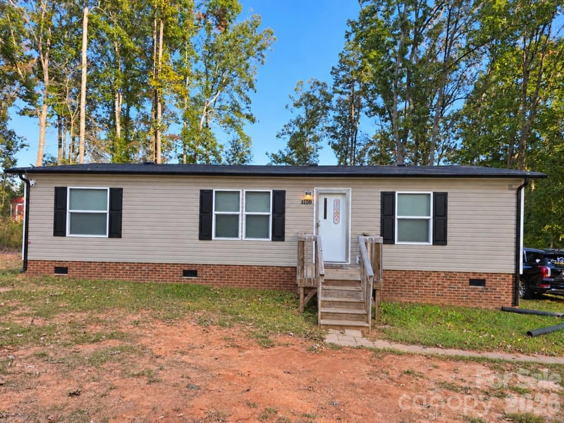 3080 Medicine Bow None, Claremont, NC - 3 beds, 2 baths, 1,178 sqft - $210,000