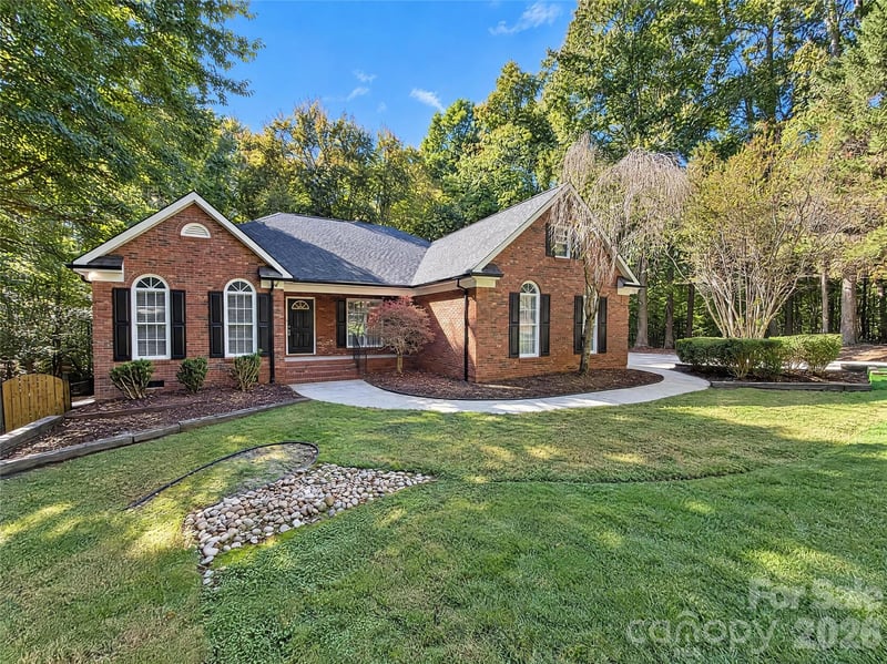 11113 Asbury Chapel Road, Huntersville, NC - 3 beds, 3 baths, 2,764 sqft - $810,000
