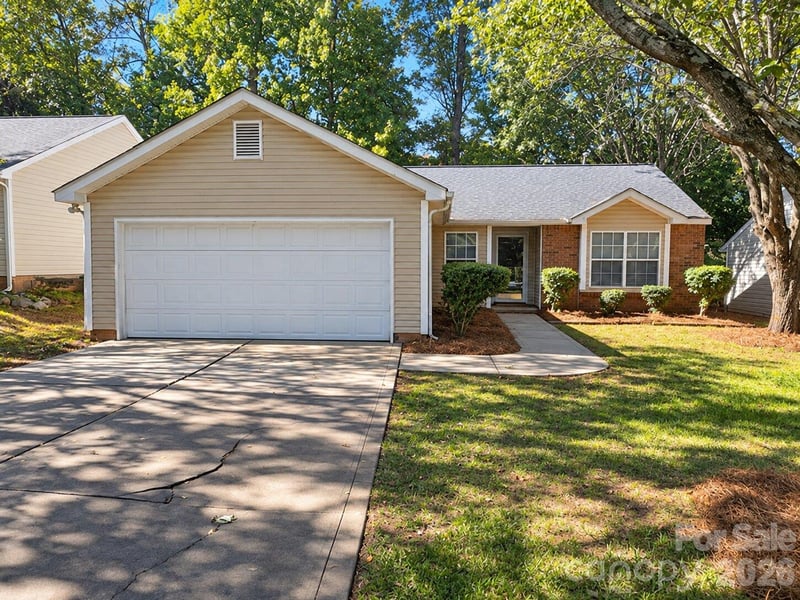 537 Kingville Drive, Charlotte, NC - 3 beds, 2 baths, 1,072 sqft - $239,999