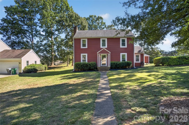 12008 Parks Farm Lane, Charlotte, NC - 3 beds, 2.5 baths, 1,700 sqft - $550,000