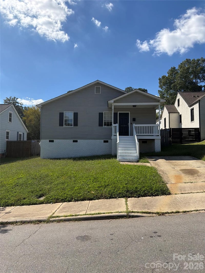 1521 Sumter Avenue, Charlotte, NC - 3 beds, 1.5 baths, 1,024 sqft - $420,000