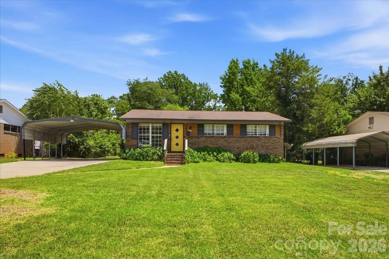 2521 Alleghany Street, Charlotte, NC - 3 beds, 1.5 baths, 1,014 sqft - $319,000