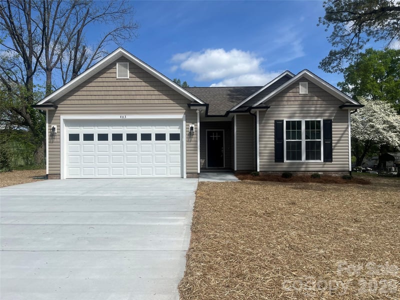 403 E 21st Street, Kannapolis, NC - 3 beds, 2 baths, 1,443 sqft - $339,000