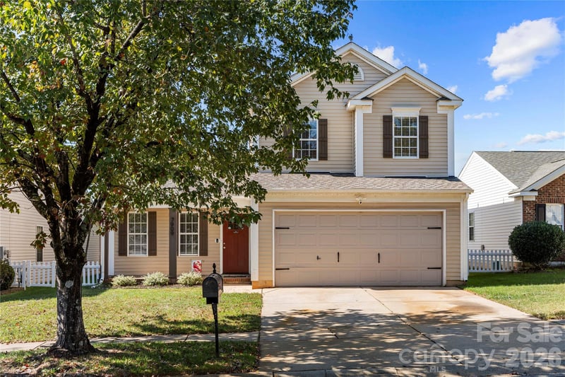 7909 Paper Birch Road, Charlotte, NC - 3 beds, 2.5 baths, 1,585 sqft - $350,000