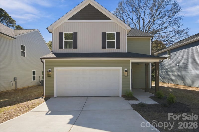2207 W Seventh Avenue, Gastonia, NC - 4 beds, 2.5 baths, 2,262 sqft - $381,696
