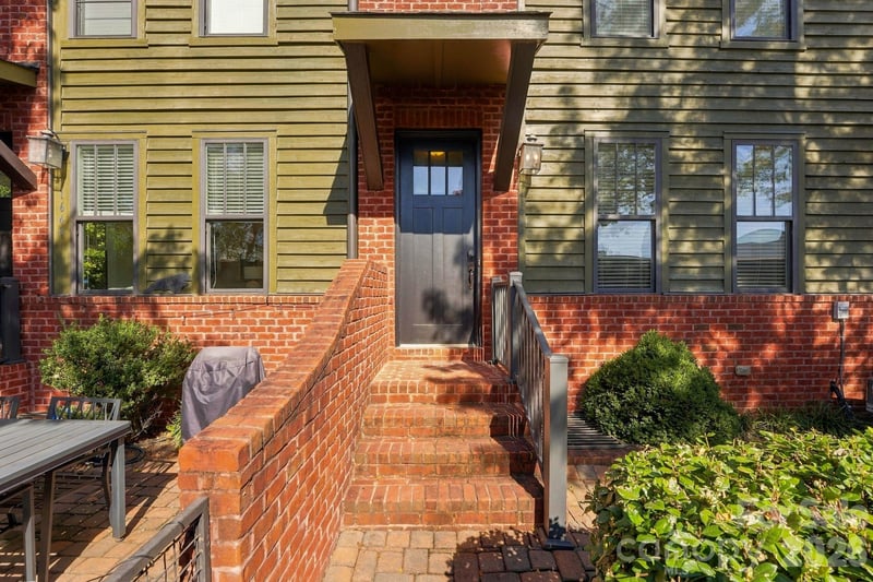 1644 Kenilworth Avenue, Charlotte, NC - 3 beds, 3.5 baths, 2,003 sqft - $785,000