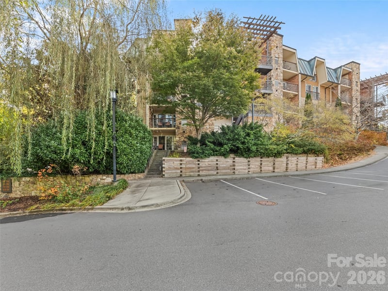 127 Bowling Park Road, Asheville, NC - 1 bath, 414 sqft - $190,000