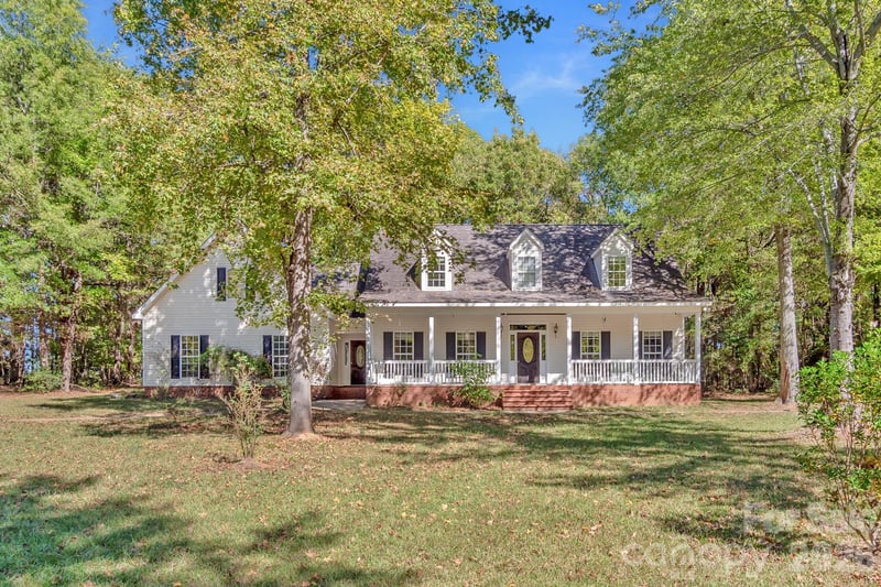 3019 White Store Road, Wingate, NC - 5 beds, 3.5 baths, 3,181 sqft - $680,000