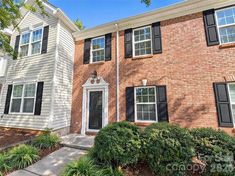 4212 Glenlea Commons Drive, Charlotte, NC - 2 beds, 2.5 baths, 1,186 sqft - $210,000