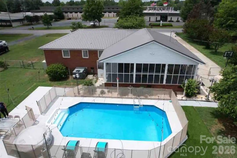 3117 Smith Farm Road, Matthews, NC - 3 beds, 2 baths, 1,450 sqft - $435,000