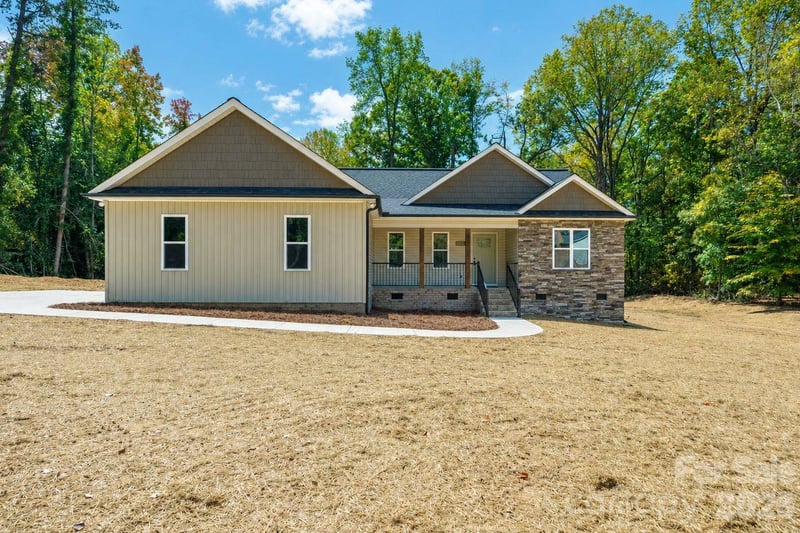 1030 Joel Street Apt 31, China Grove, NC - 3 beds, 2 baths, 1,566 sqft - $407,900