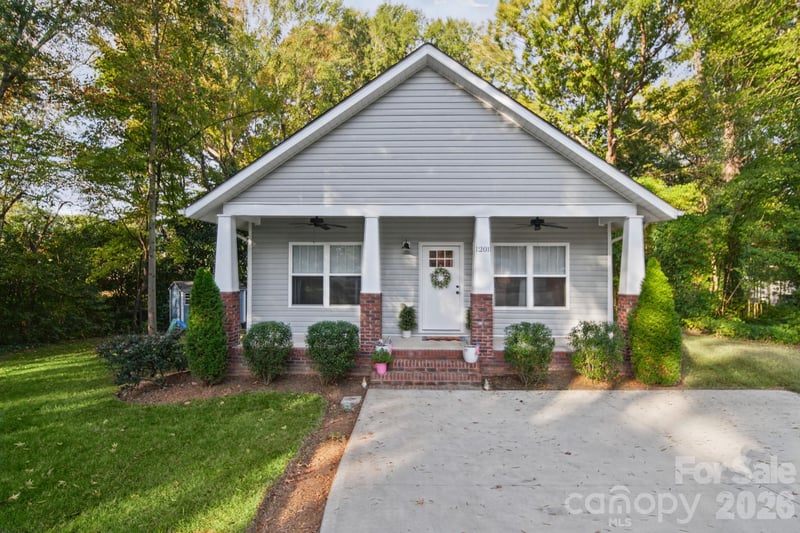 1201 Louise Avenue, Kannapolis, NC - 3 beds, 2 baths, 2,630 sqft - $320,000