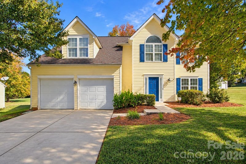 9741 Bradstreet Commons Way, Charlotte, NC - 4 beds, 2.5 baths, 2,592 sqft - $387,000