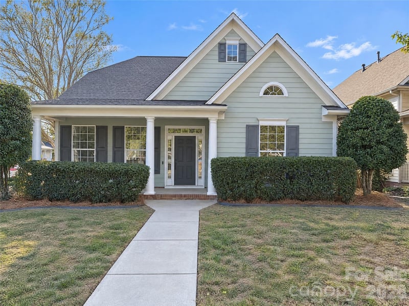 2001 Gable Way Lane, Matthews, NC - 3 beds, 3 baths, 2,653 sqft - $516,000